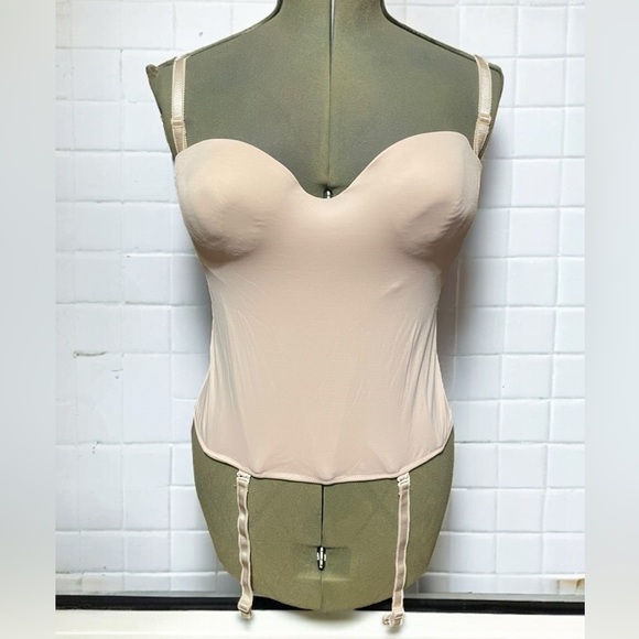 Carnival Other - CARNIVAL Size 40B Invisible Full Coverage Torsolette beige nude 52520206